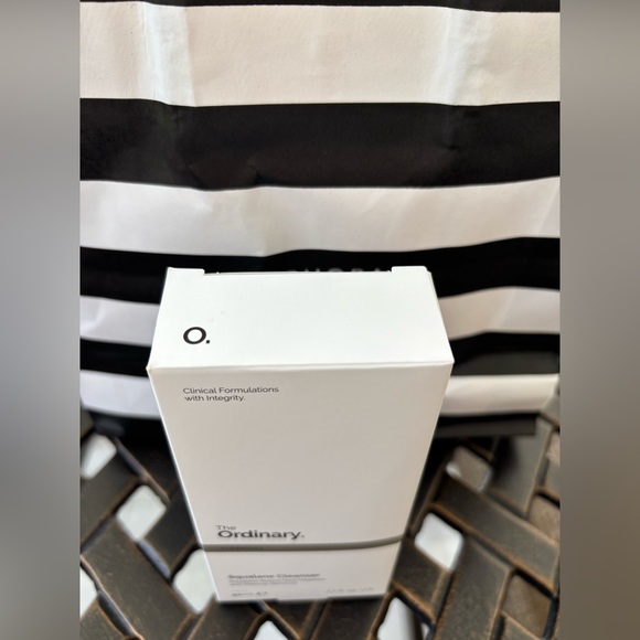 The Ordinary Squalane Cleanser - Picture 2 of 5